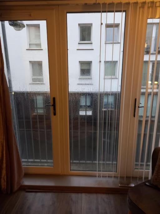 Modern 2-Bedroom City Apartment With Free Parking ベルファスト エクステリア 写真